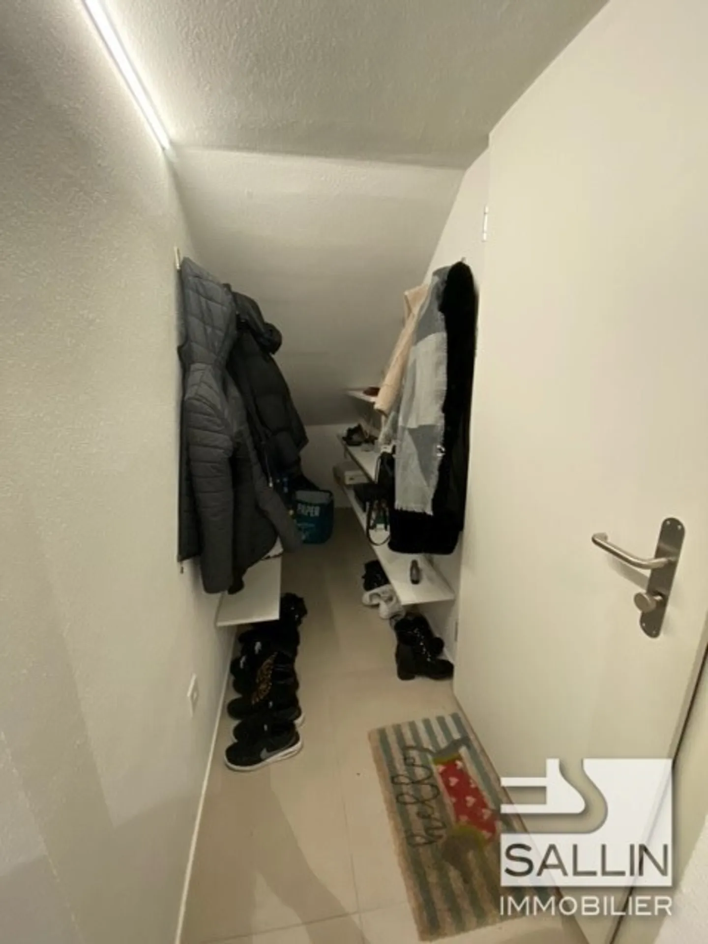 SPACIEUX 2½ PIÈCES 
EN LISIÈRE DE FORÊT - Photo 14 of 16