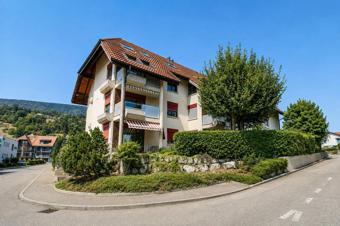 5,5 Zi. Duplex Wohnung im Dorfzentrum - Foto 2 di 10