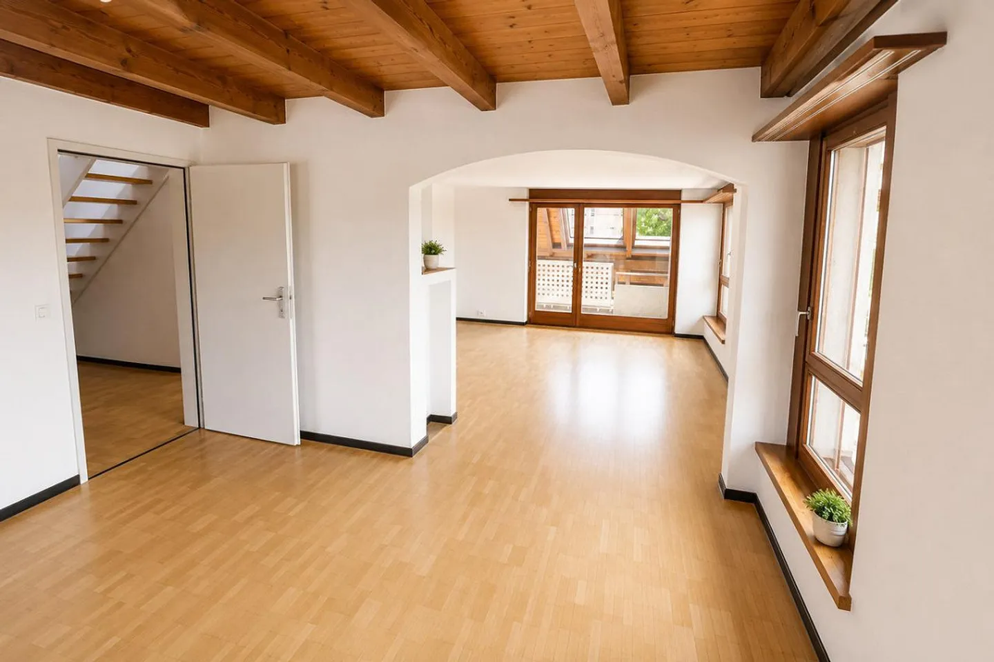 5,5 Zi. Duplex Wohnung im Dorfzentrum - Foto 3 di 10