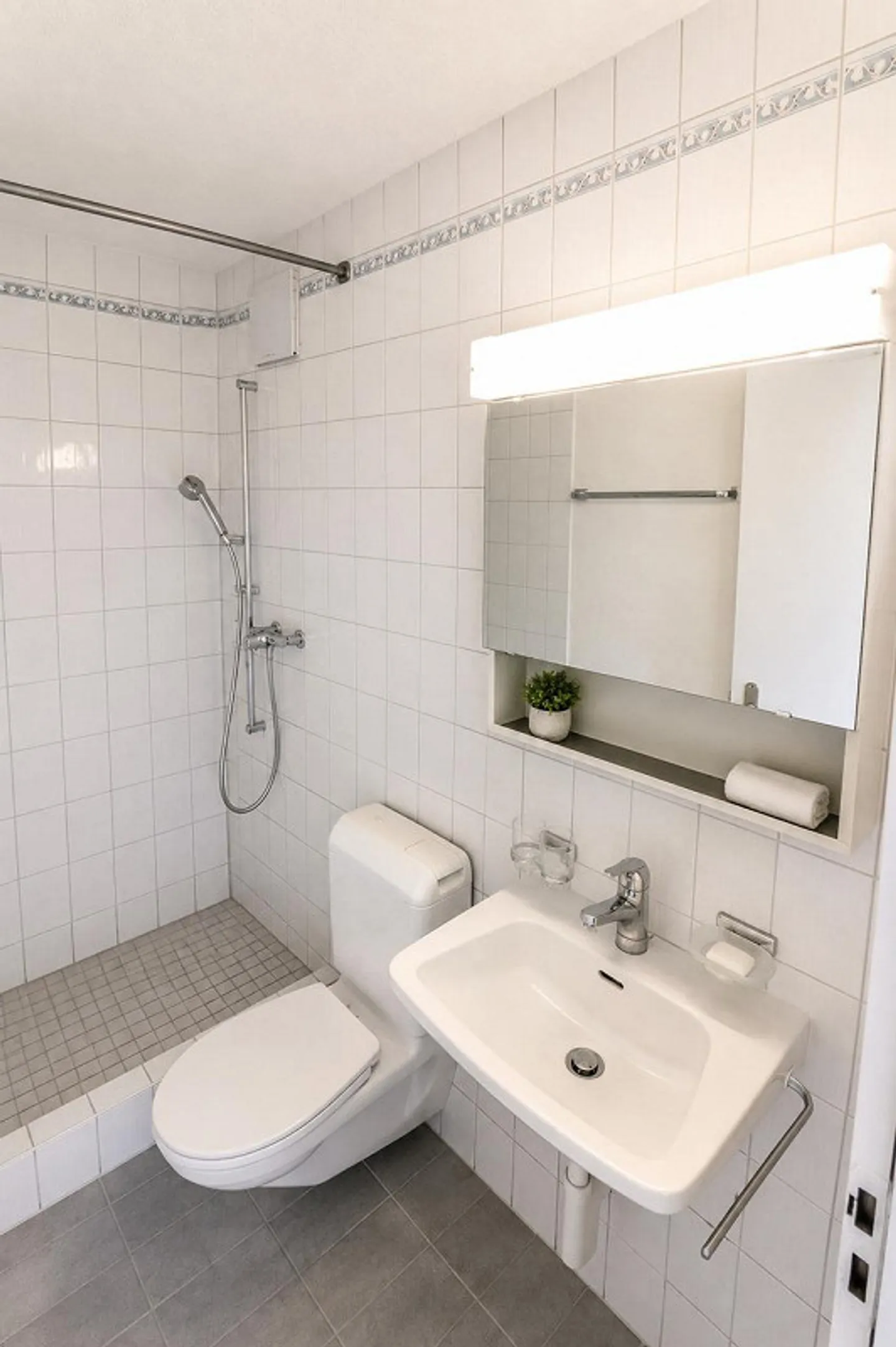 5,5 Zi. Duplex Wohnung im Dorfzentrum - Foto 7 di 10