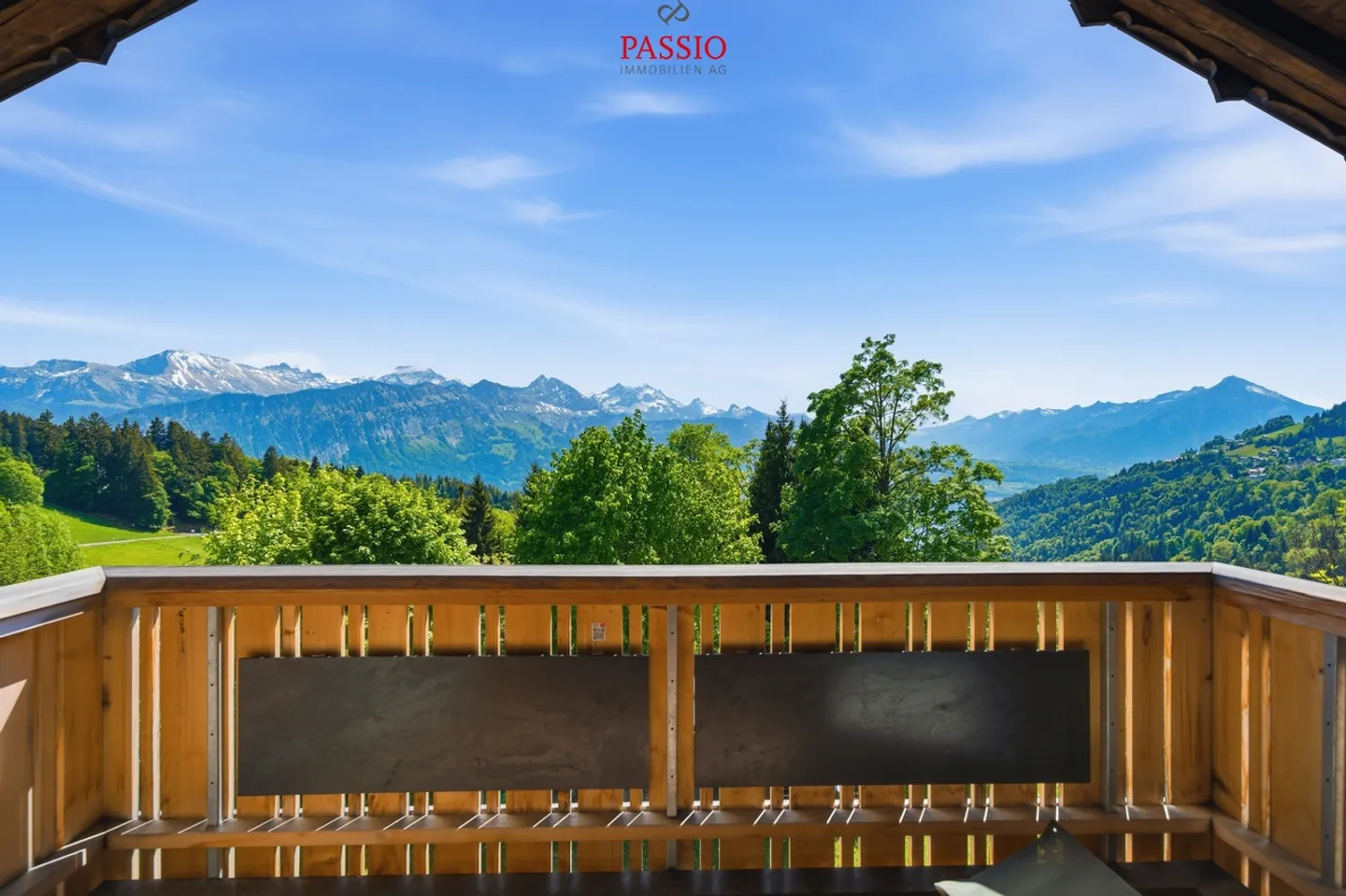 Wohnen über dem Thunersee – 5.5-Zimmerwohnung mit traumhafter Aussicht - Photo 2 of 34