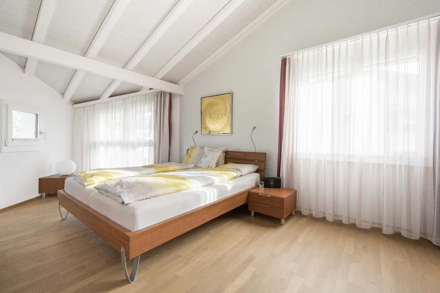 Well-maintained single-family home for families - Photo 10 of 15