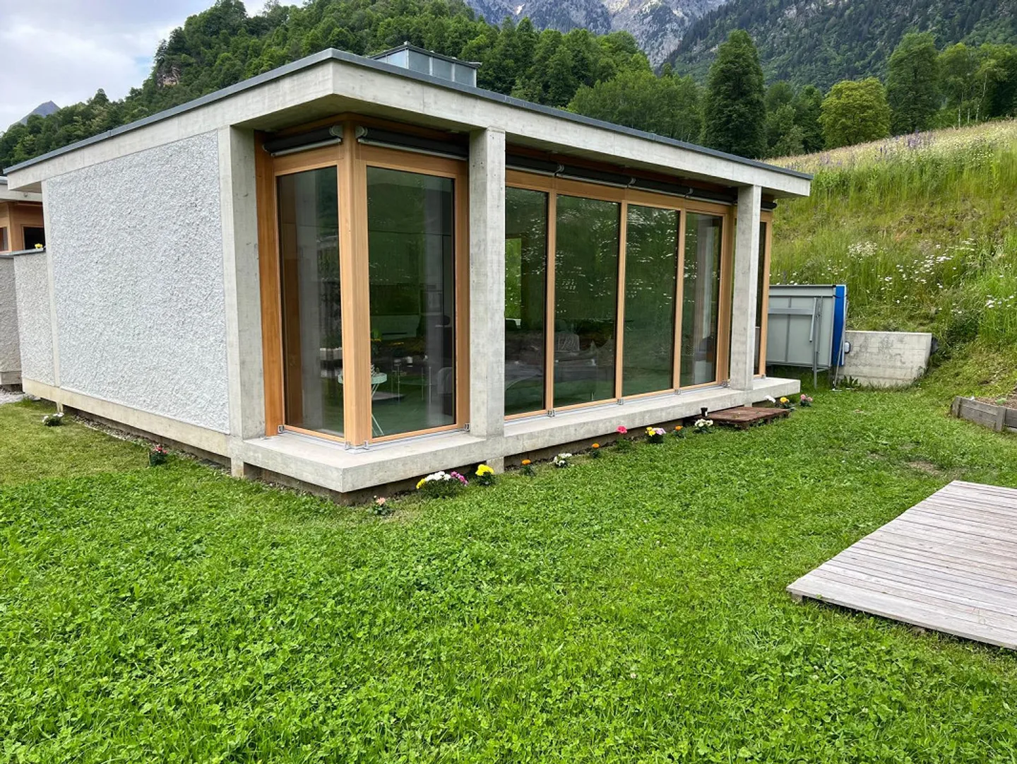 Modern single-family house in Torre with garden and garage - Photo 1 of 7