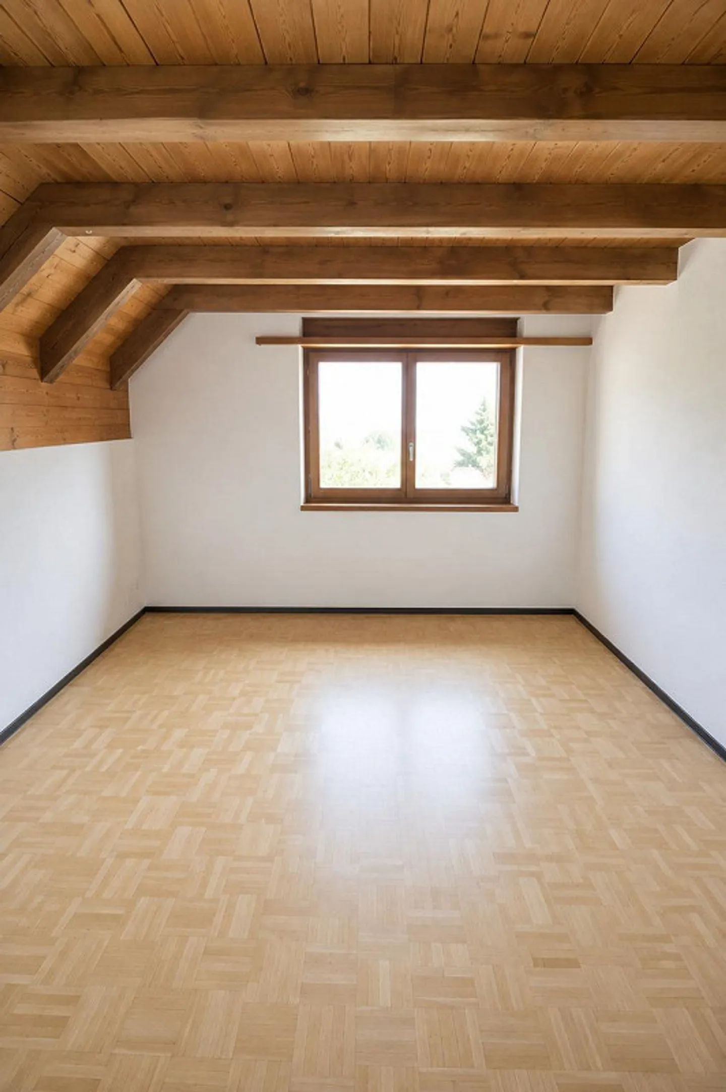 6,5 Zi. Duplex Wohnung mit viel Raum - Foto 10 di 10