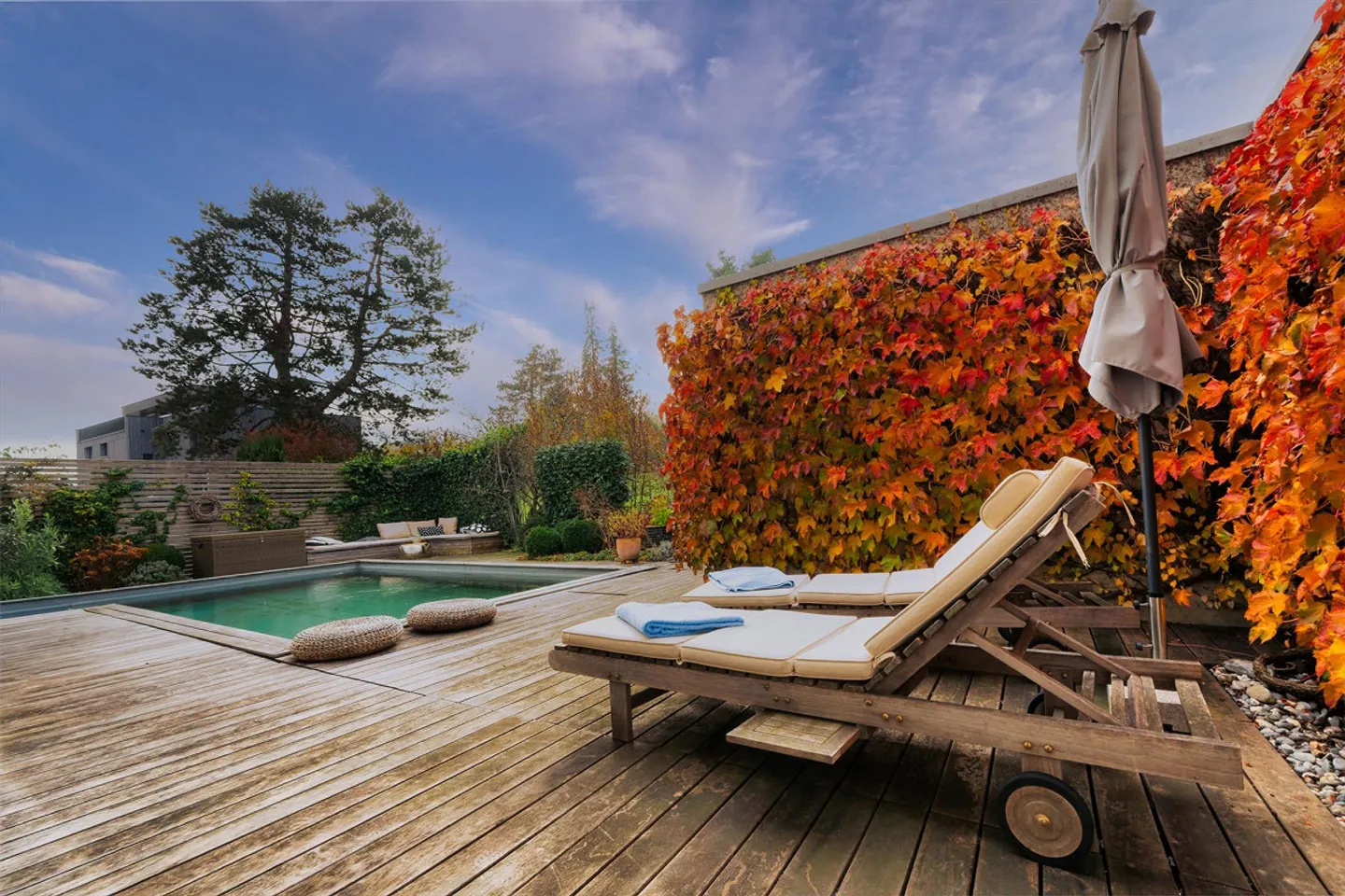 Luxurious 8.5-Room Living Experience with Lake View in Bottighofen - Photo 2 of 26