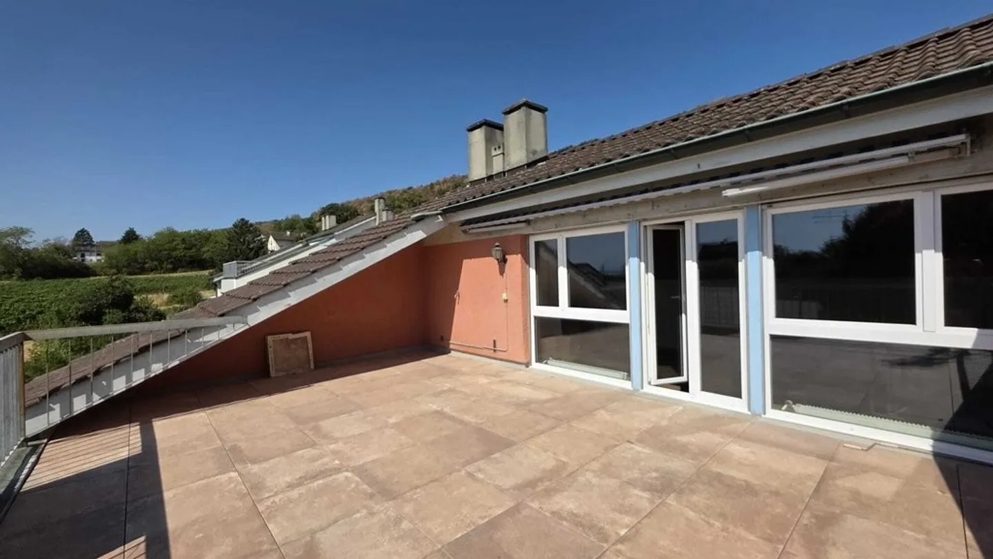 MAGNIFIKANTER TRIPLEX VON 130M2 MIT PRIVATER TERRASSE VON 30M2 & GARAGE - Foto 1 von 12