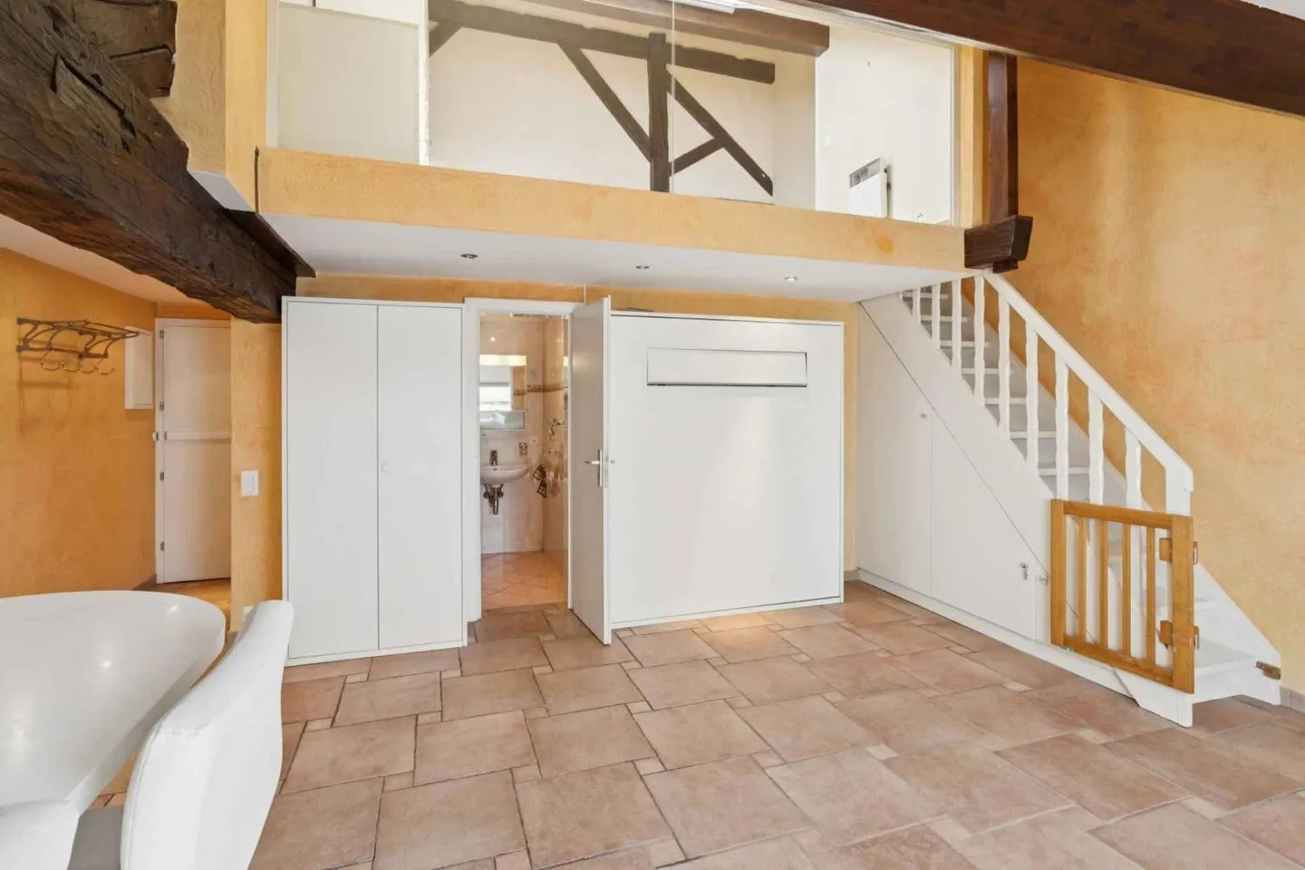 2.5 Room Apartment - Photo 3 of 12