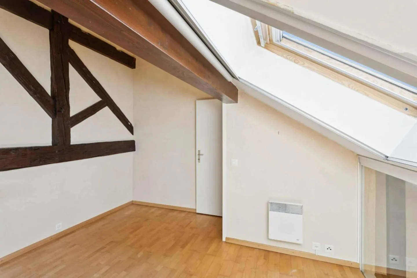 2.5 Room Apartment - Photo 7 of 12