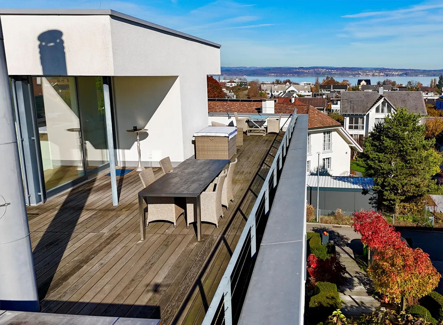 Luxurious 8.5-Room Living Experience with Lake View in Bottighofen - Photo 6 of 26