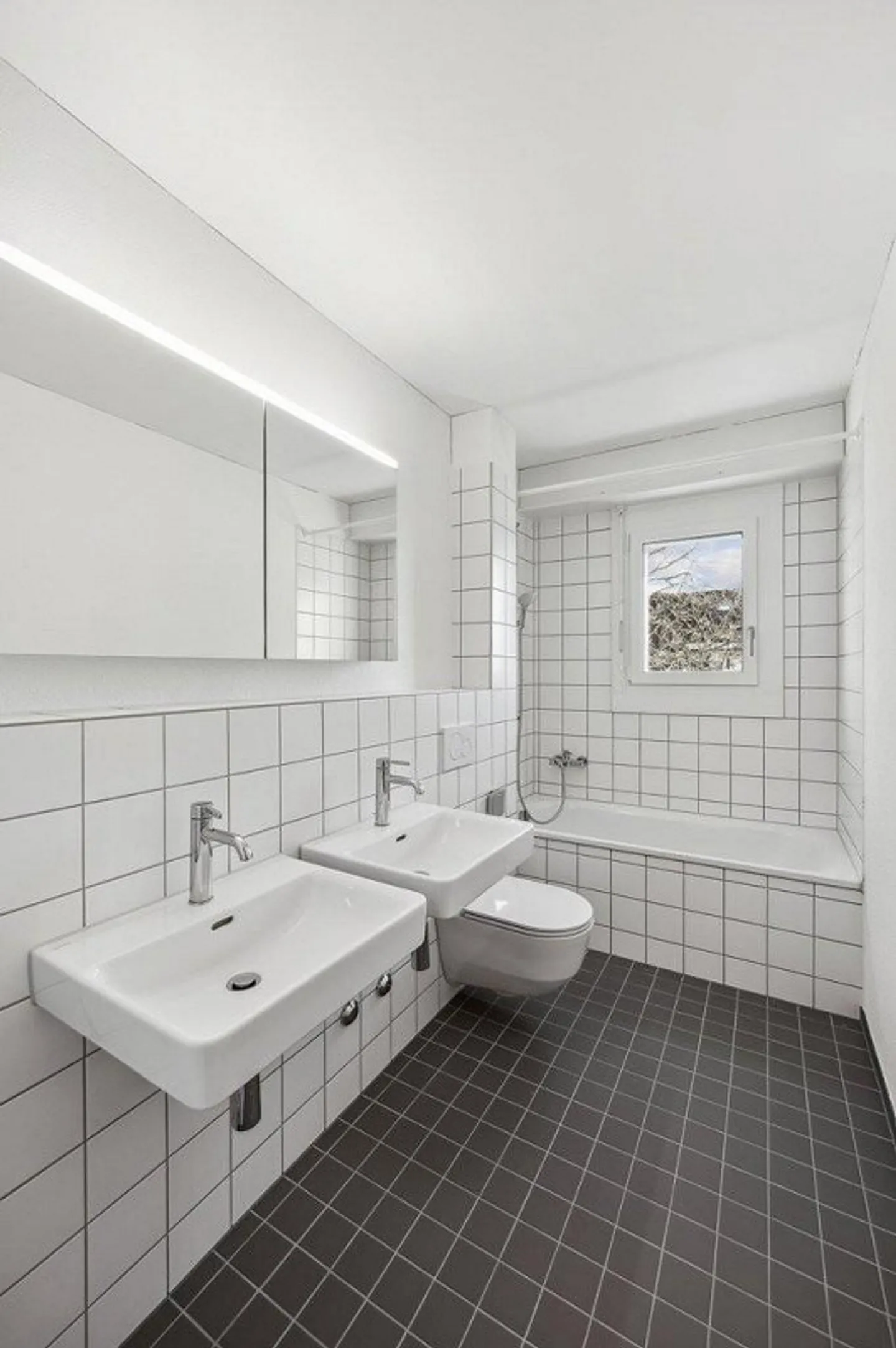 Appartement penthouse exclusif près du Rhin avec terrasse spacieuse - Photo 6 sur 9