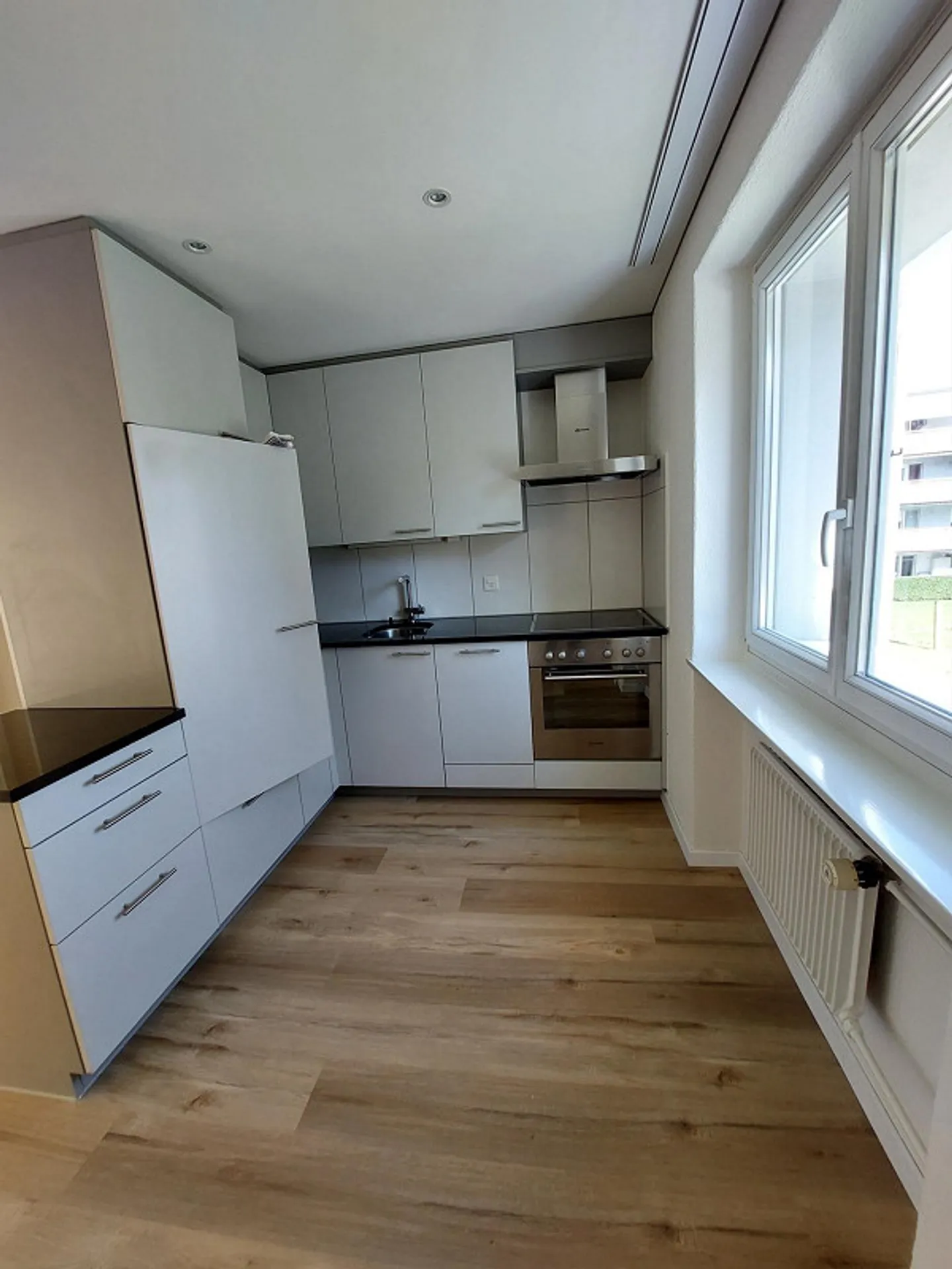 Appartement calme récemment rénové - Photo 3 sur 13