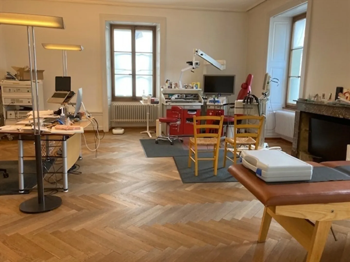 Office 5.5 rooms - Photo 1 of 9