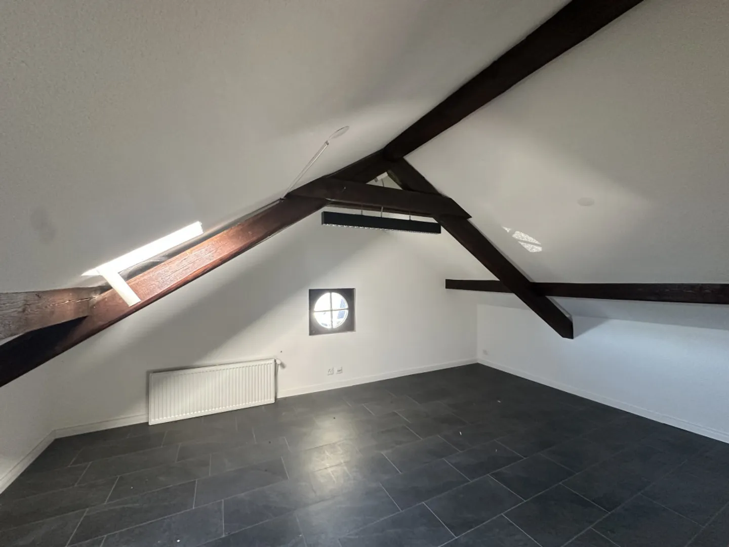 Exclusively in Rolle - Individual villa with large garden, close to the train station - Photo 10 of 10