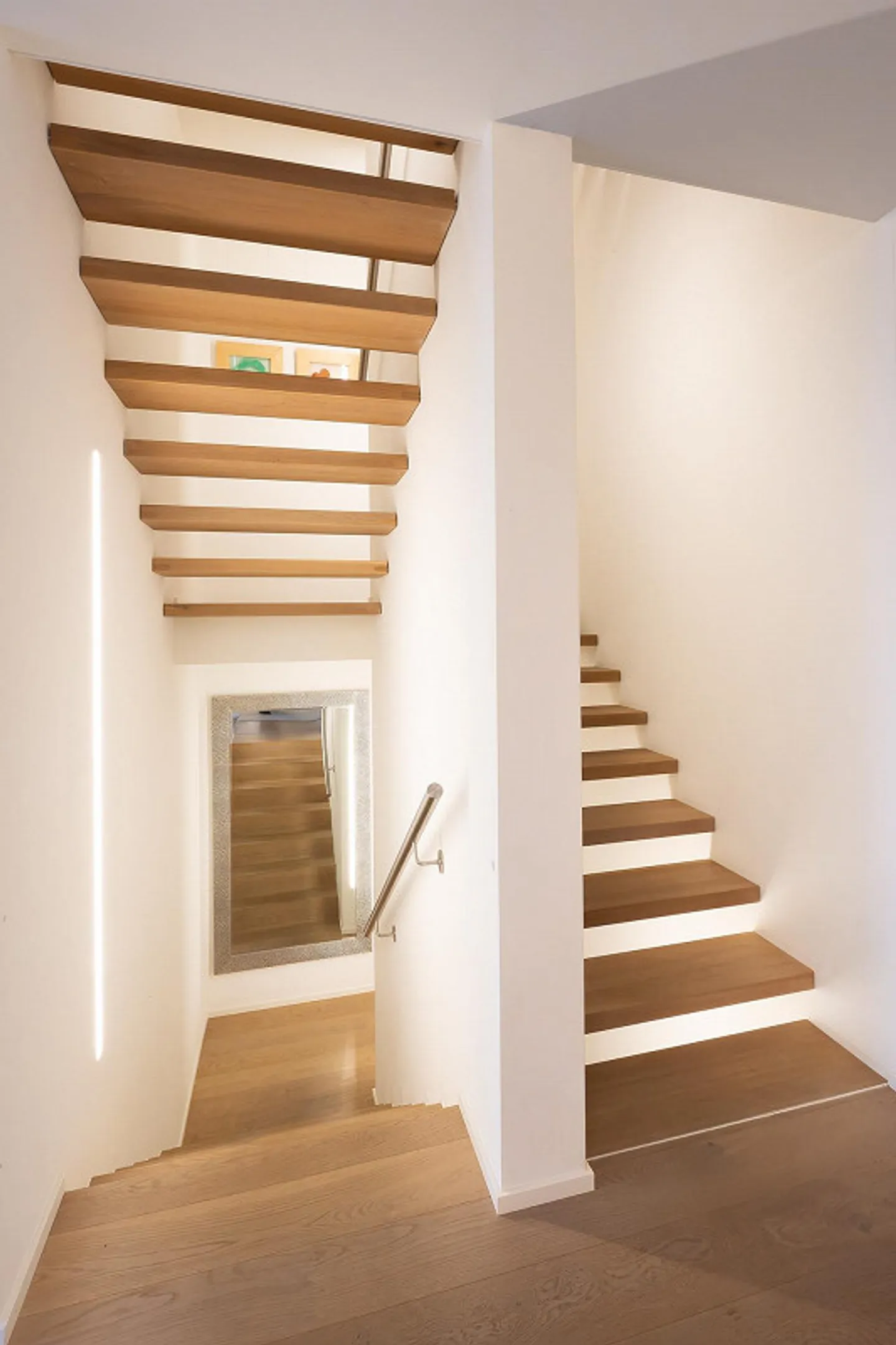 Luxurious 8.5-Room Living Experience with Lake View in Bottighofen - Photo 16 of 26