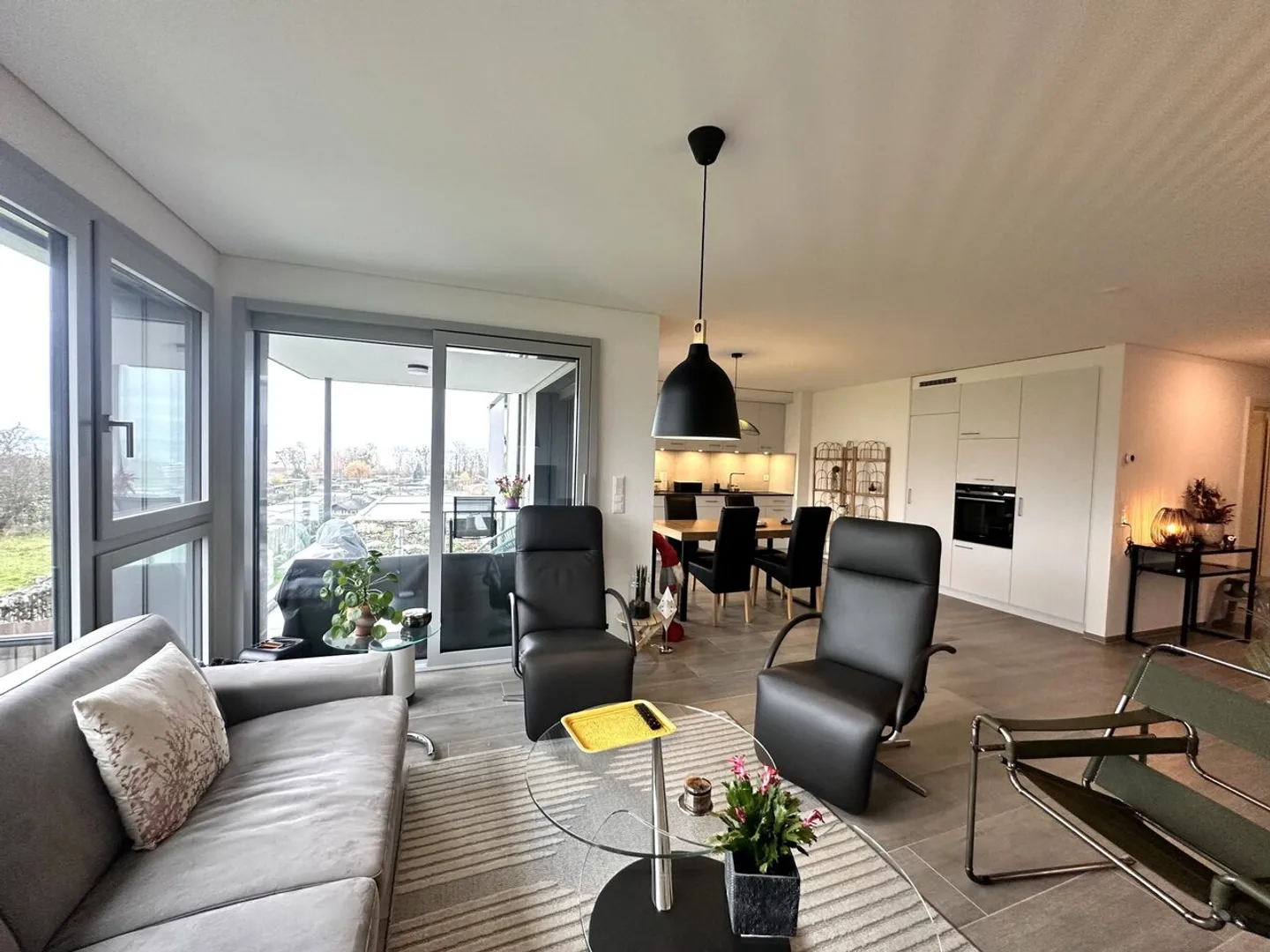 Moderne 3.5-Zimmer-Wohnung - Foto 3 von 15