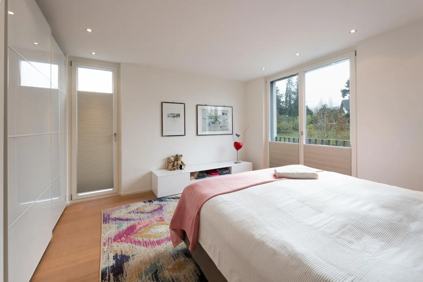 Luxurious 8.5-Room Living Experience with Lake View in Bottighofen - Photo 19 of 26