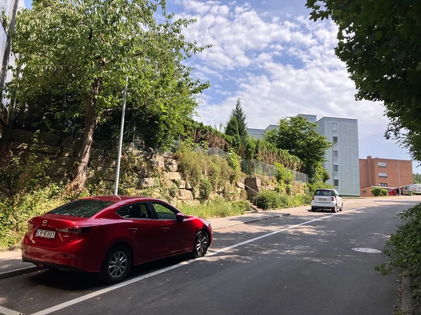 Buttenaustrasse 11, 8134 Adliswil – Zona Centrale W3 – Perla del Progetto con Potenziale di Sviluppo - Foto 4 di 6