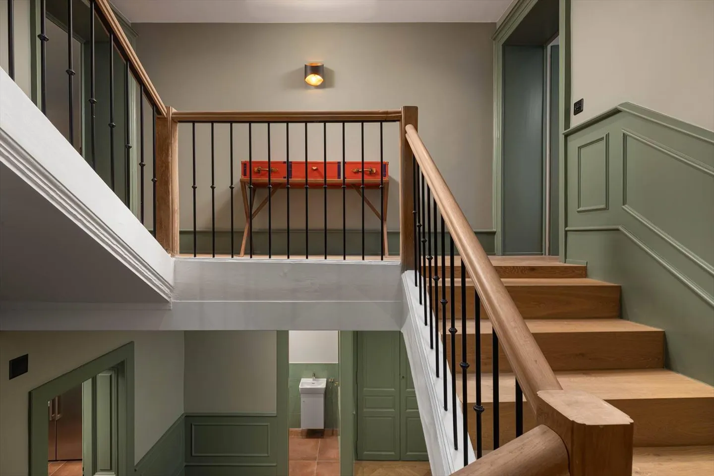 Private hotel in the heart of Nyon - Photo 3 of 6