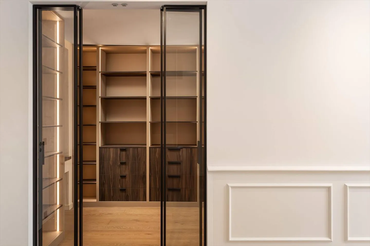 Private hotel in the heart of Nyon - Photo 4 of 6