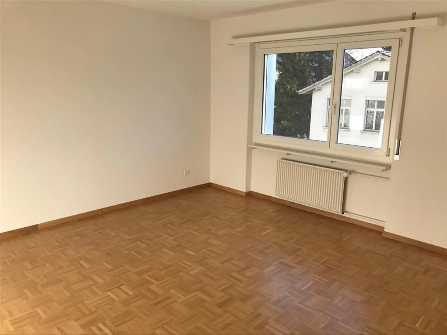 Spacious 2½-Room Apartment - Photo 5 of 8