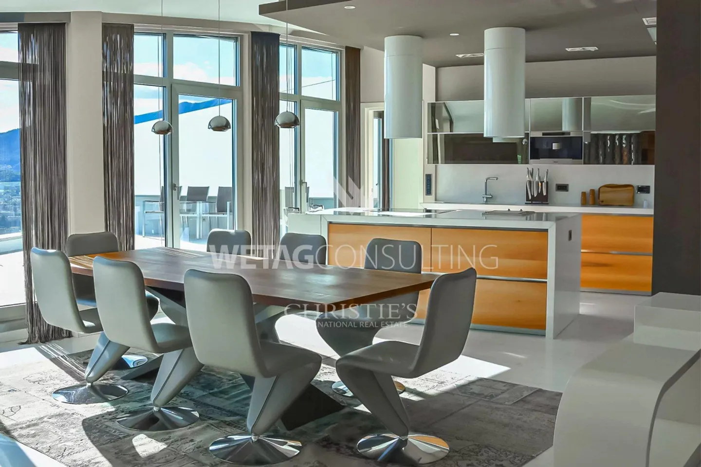 Luxurious Duplex Penthouse in Lugano-Aldesago with stunning views - Photo 3 of 11