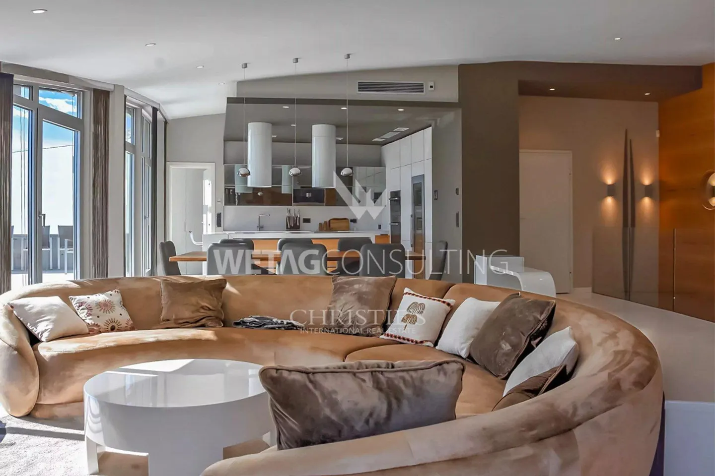 Luxurious Duplex Penthouse in Lugano-Aldesago with stunning views - Photo 4 of 11