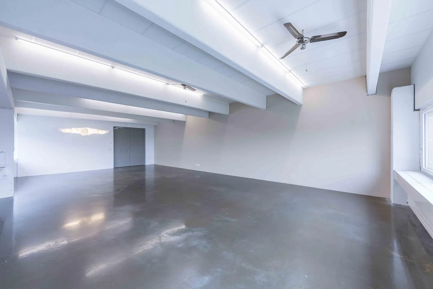 Office 55m2 DLZ 3 - TOP equipped - Photo 1 of 6