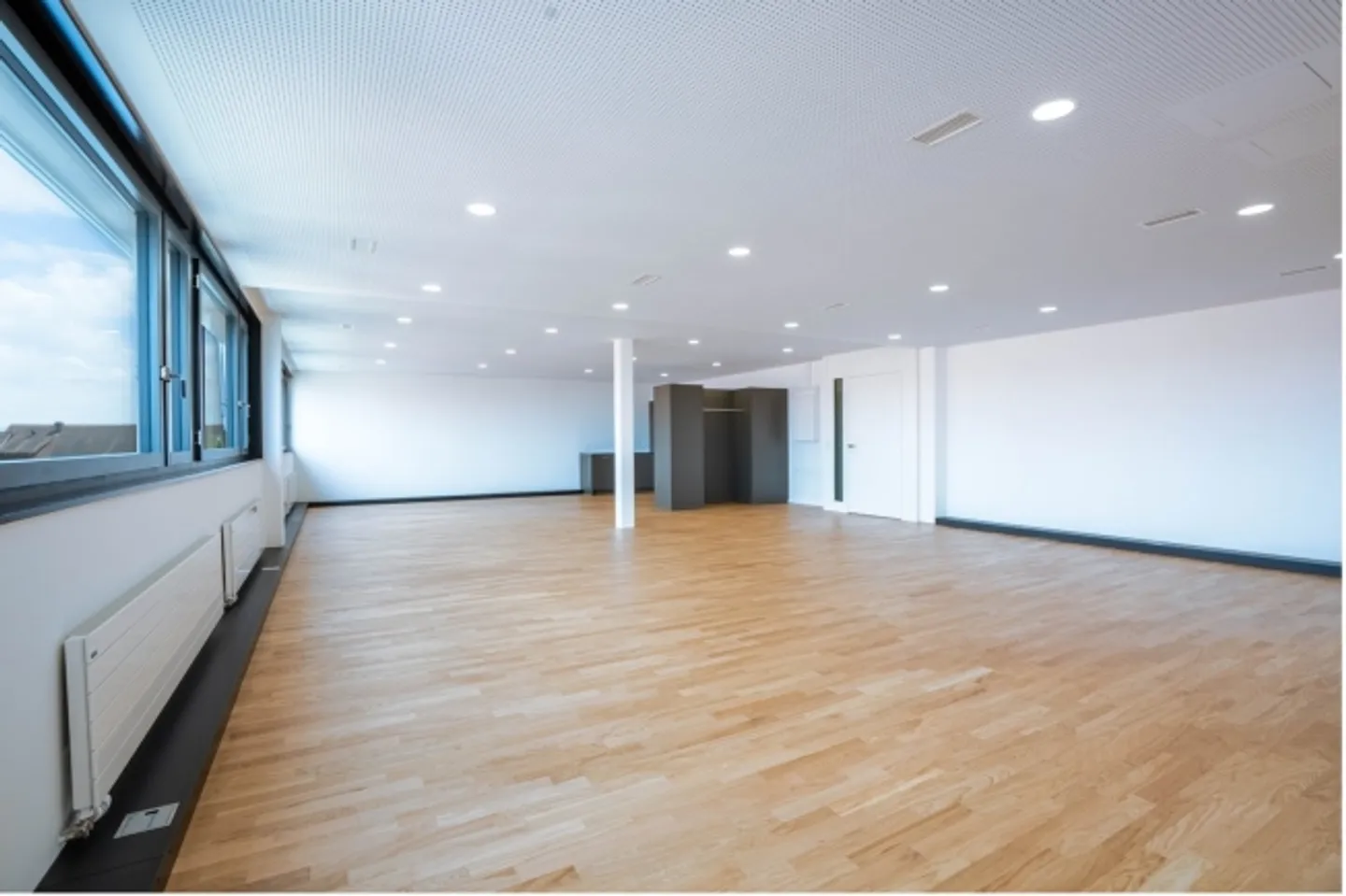 «Zentral gelegene Büro- und Gewerbefläche geeignet auch für Arztpraxen» - Foto 5 von 13