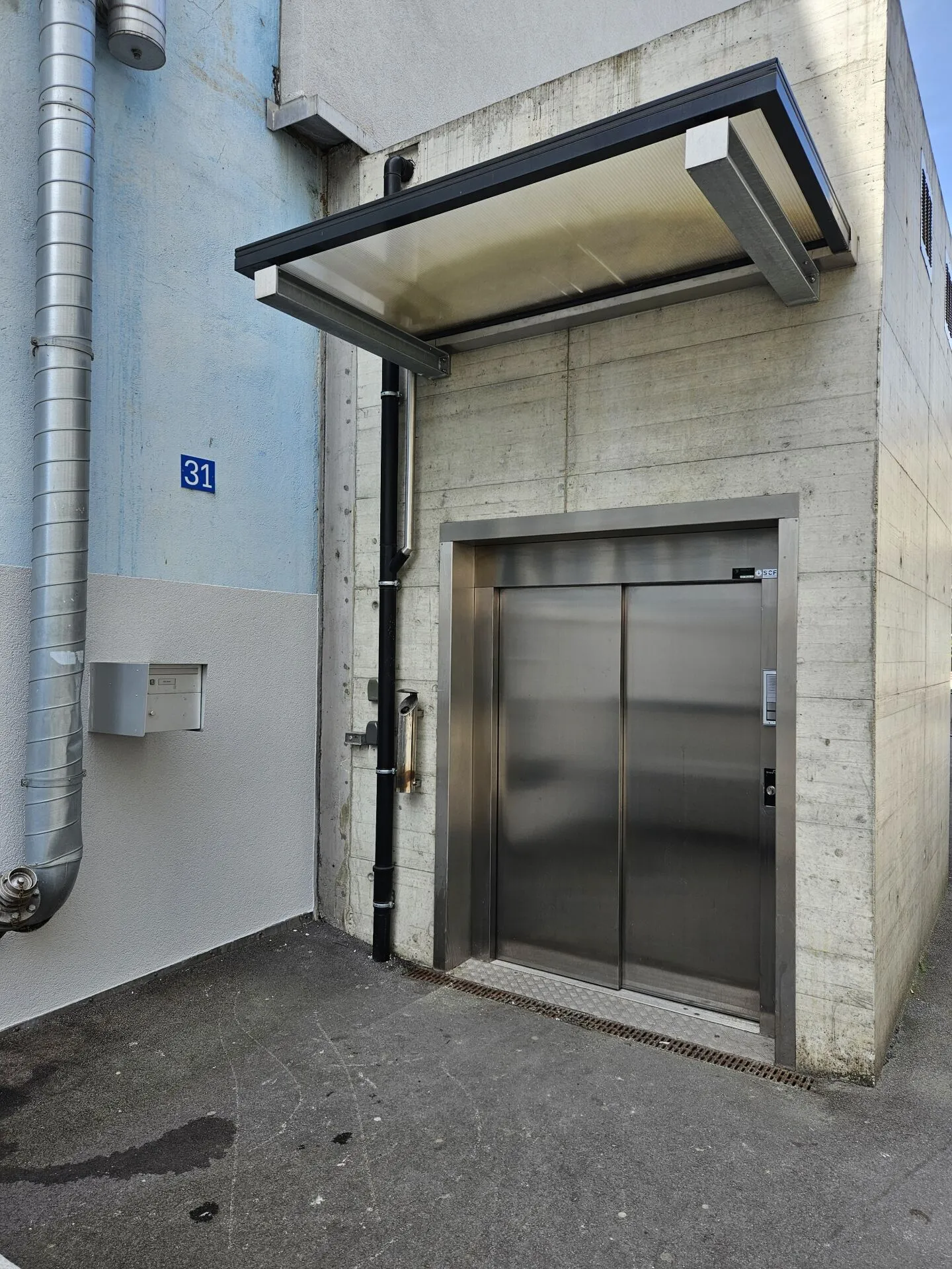 Storage space, 179m2 - Photo 3 of 4