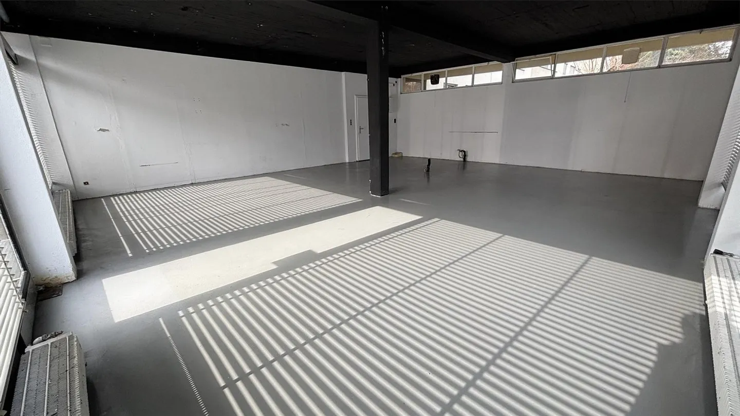 Commercial space in a central location in Töss - Photo 10 of 13