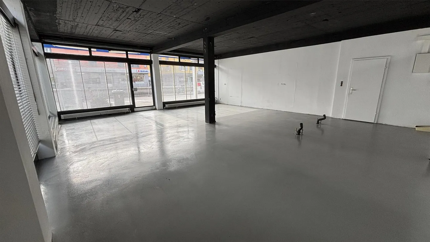 Commercial space in a central location in Töss - Photo 11 of 13