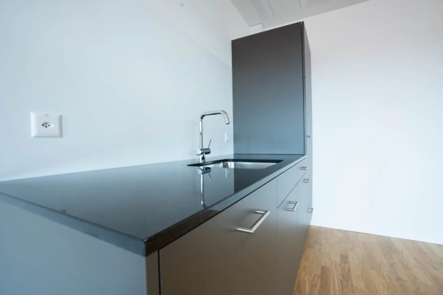 «Zentral gelegene Büro- und Gewerbefläche geeignet auch für Arztpraxen» - Foto 13 von 13