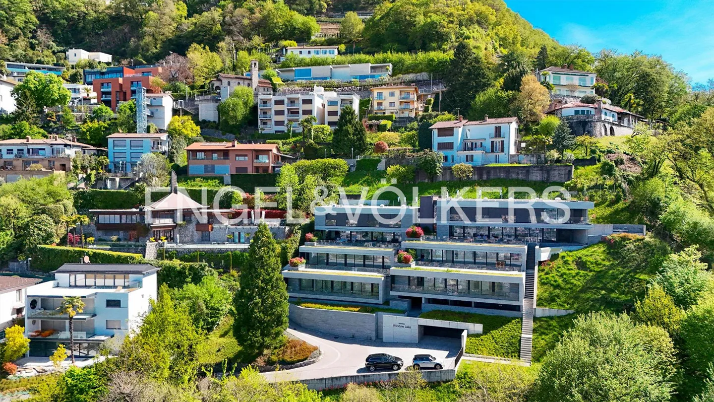 180-Vista lago, piscina interna e spa privata sul Monte Bré - Foto 10 di 10