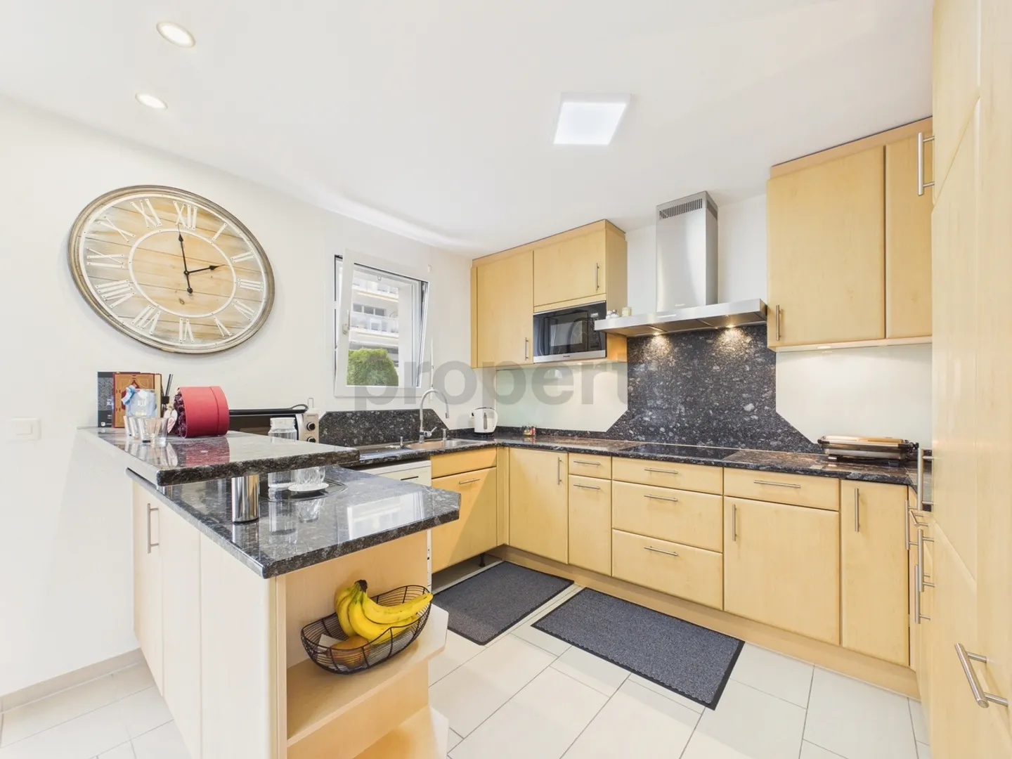 Modern 5.5-room apartment with 290m2 garden in Wetzikon - Photo 4 of 13