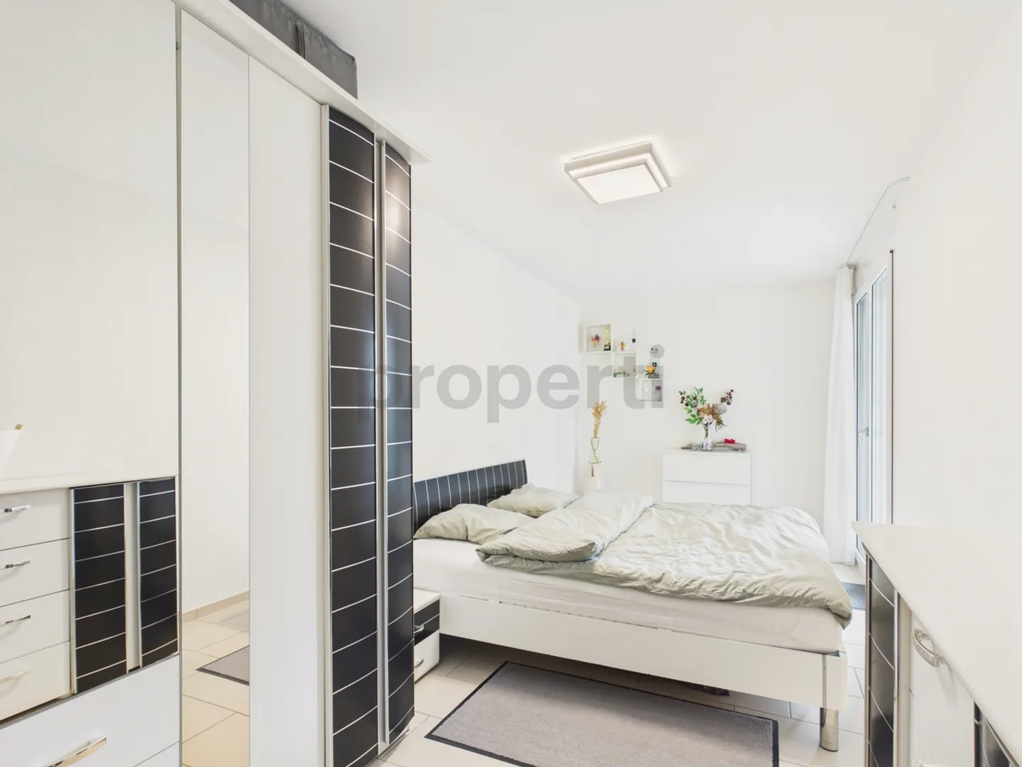 Modern 5.5-room apartment with 290m2 garden in Wetzikon - Photo 7 of 13