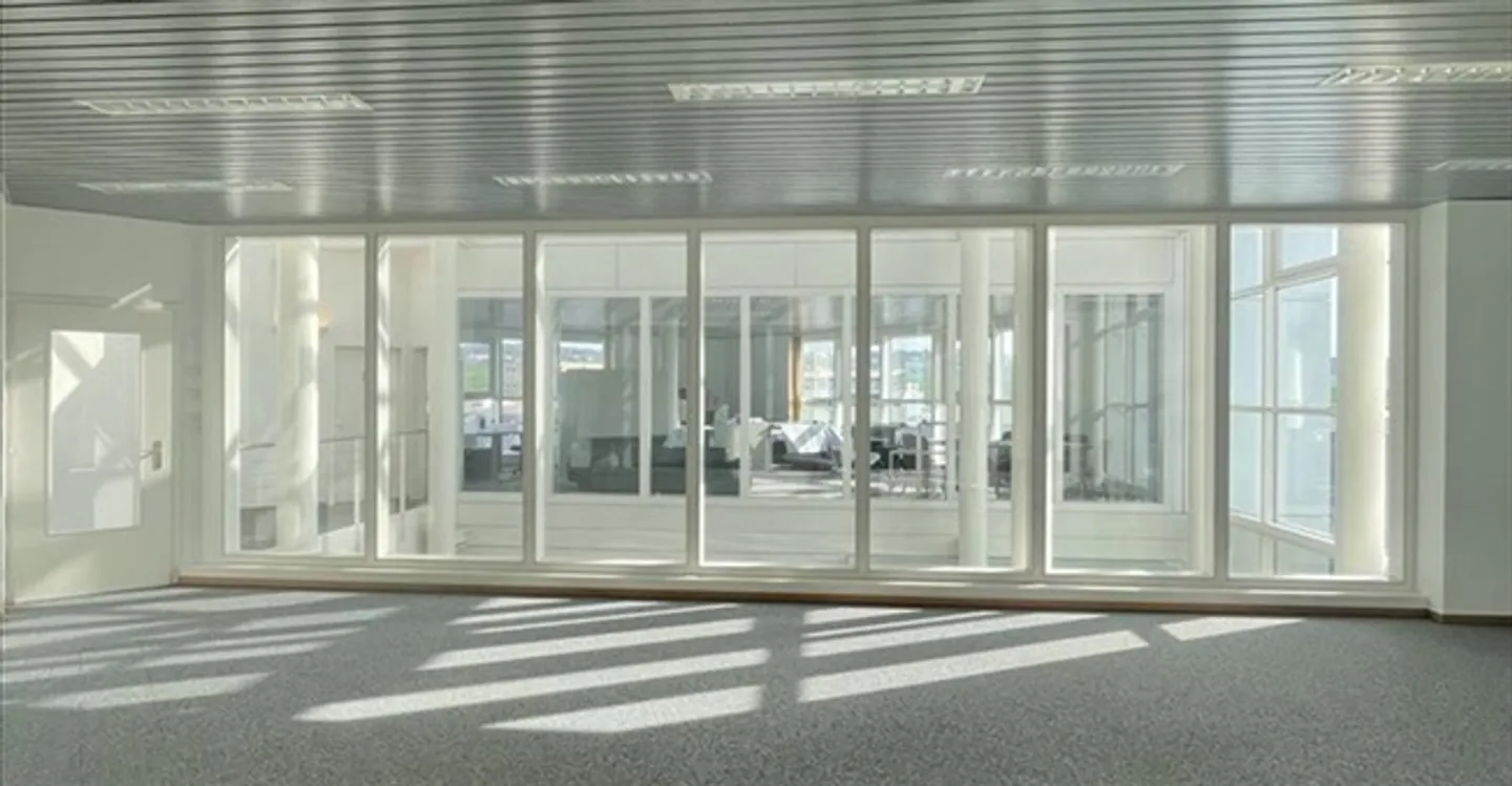 Espace Commercial à Romont - Photo 2 sur 4