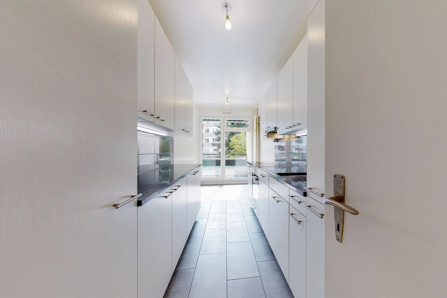 Charmilles District, Suitable for Families - Photo 2 of 9