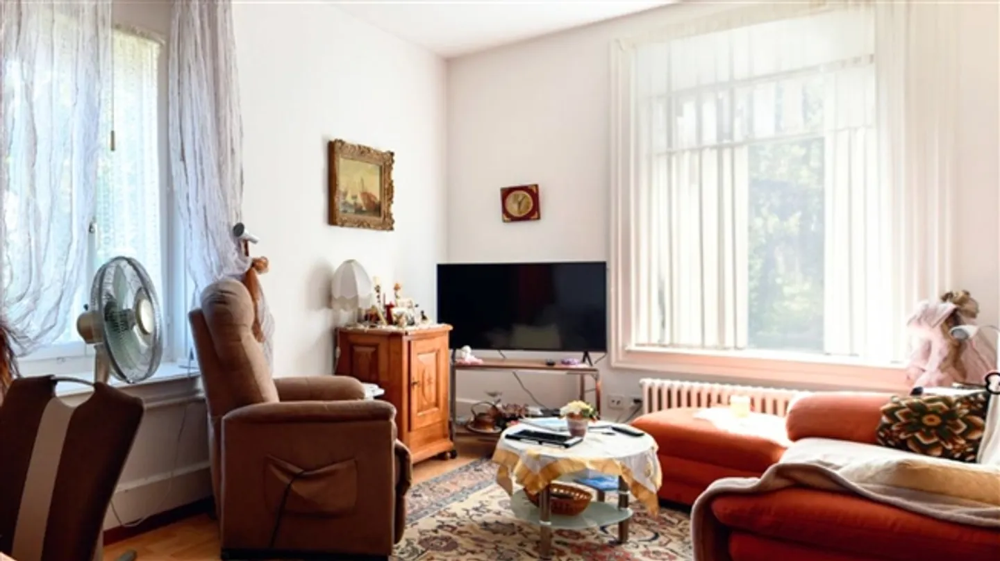 LOCATION INTERIMAIRE SOLUTION DE VIE OU DE BUREAU FLEXIBLE À ZURICH ALTSTETTEN - Photo 3 sur 17