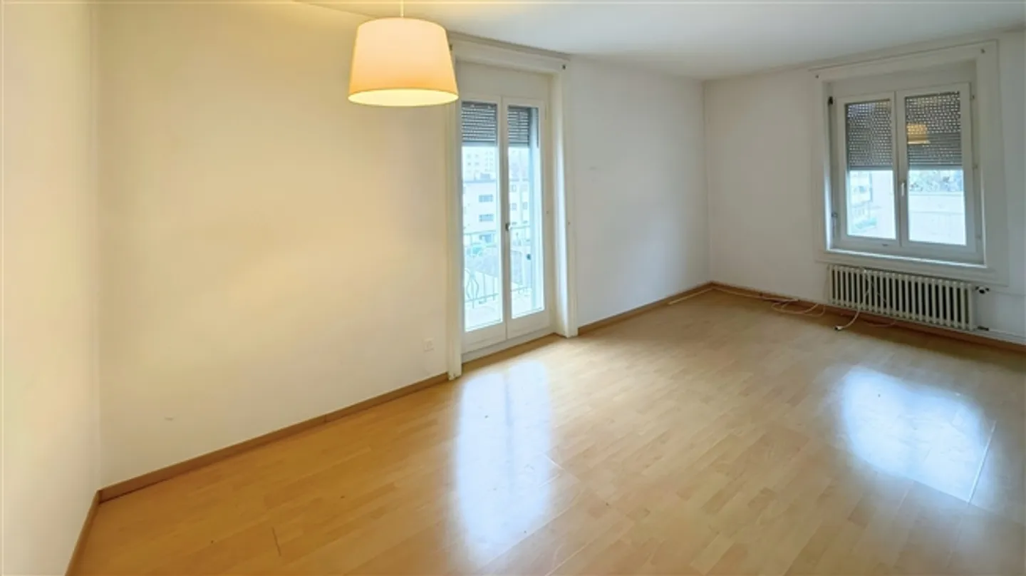 LOCATION INTERIMAIRE SOLUTION DE VIE OU DE BUREAU FLEXIBLE À ZURICH ALTSTETTEN - Photo 10 sur 17