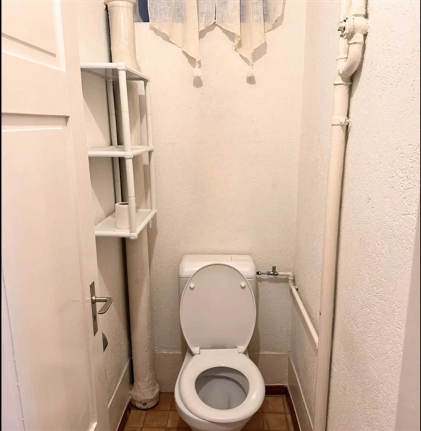 LOCATION INTERIMAIRE SOLUTION DE VIE OU DE BUREAU FLEXIBLE À ZURICH ALTSTETTEN - Photo 15 sur 17