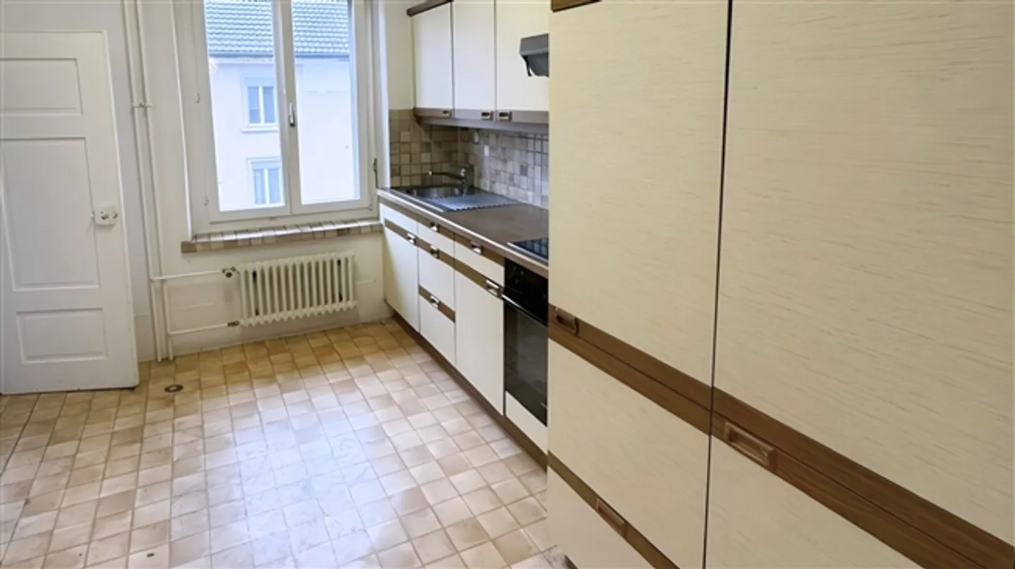 LOCATION INTERIMAIRE SOLUTION DE VIE OU DE BUREAU FLEXIBLE À ZURICH ALTSTETTEN - Photo 9 sur 17