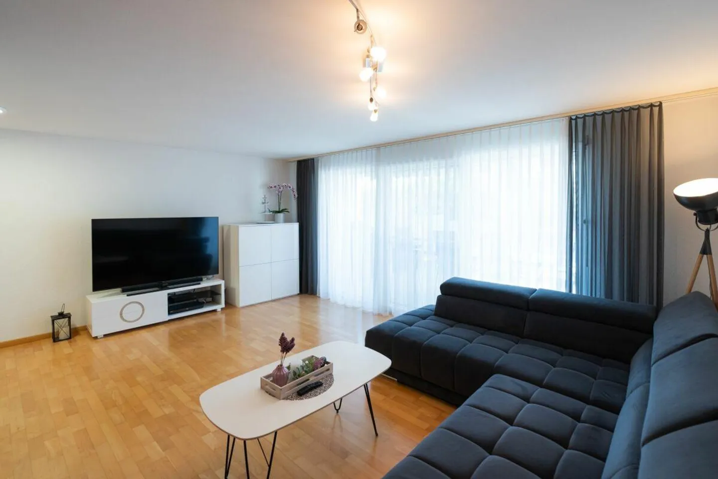 Spazio per vivere - Casa a schiera adatta alle famiglie con un concetto ben pensato. - Foto 2 di 25