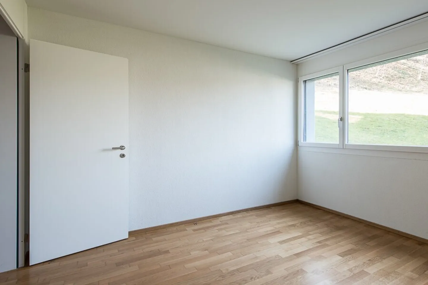 Appartement moderne au rez-de-chaussée près de la gare de Wetzikon ! - Photo 6 sur 8