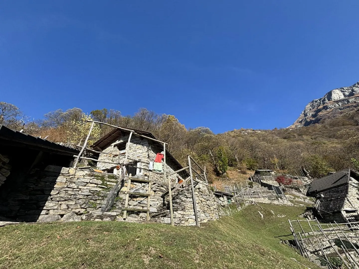 Charmantes Rustico in Vogorno - Foto 15 von 30