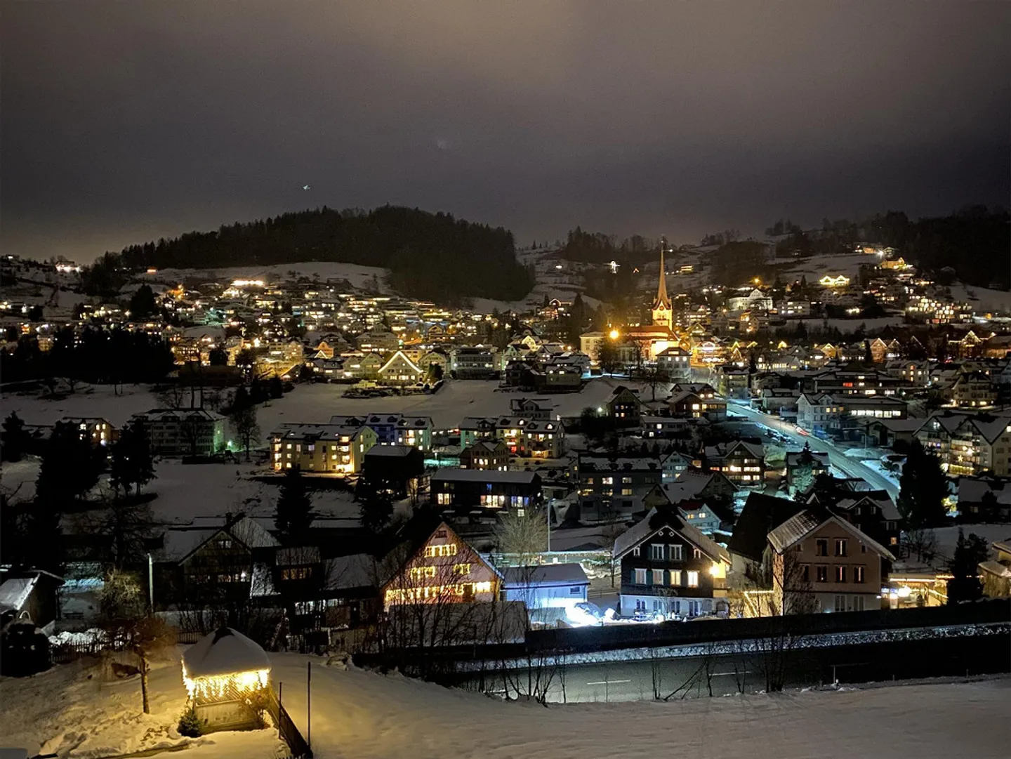 Renovated attic apartment, beautiful view location - Photo 1 of 11