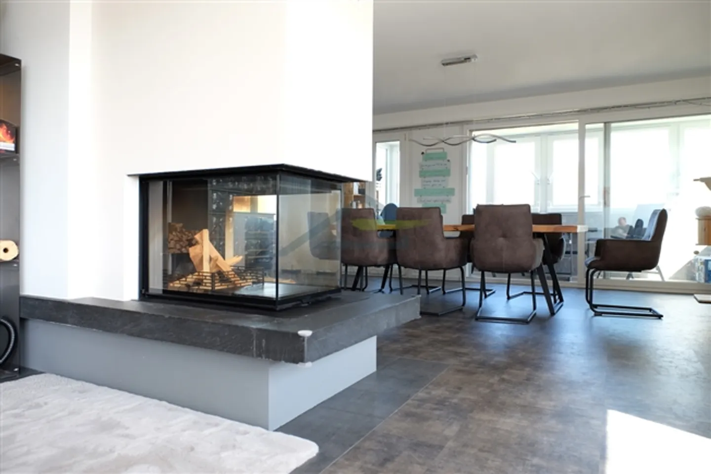 «grosse helle 6.5-Zi-Wohnung im obersten Stockwerk mit Weitblick» - Foto 2 von 20