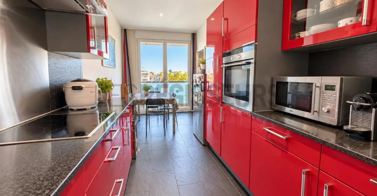 Magnificent 4-Zimmer-Penthouse mit zwei Balkonen und ungehindertem Blick - Foto 3 von 5