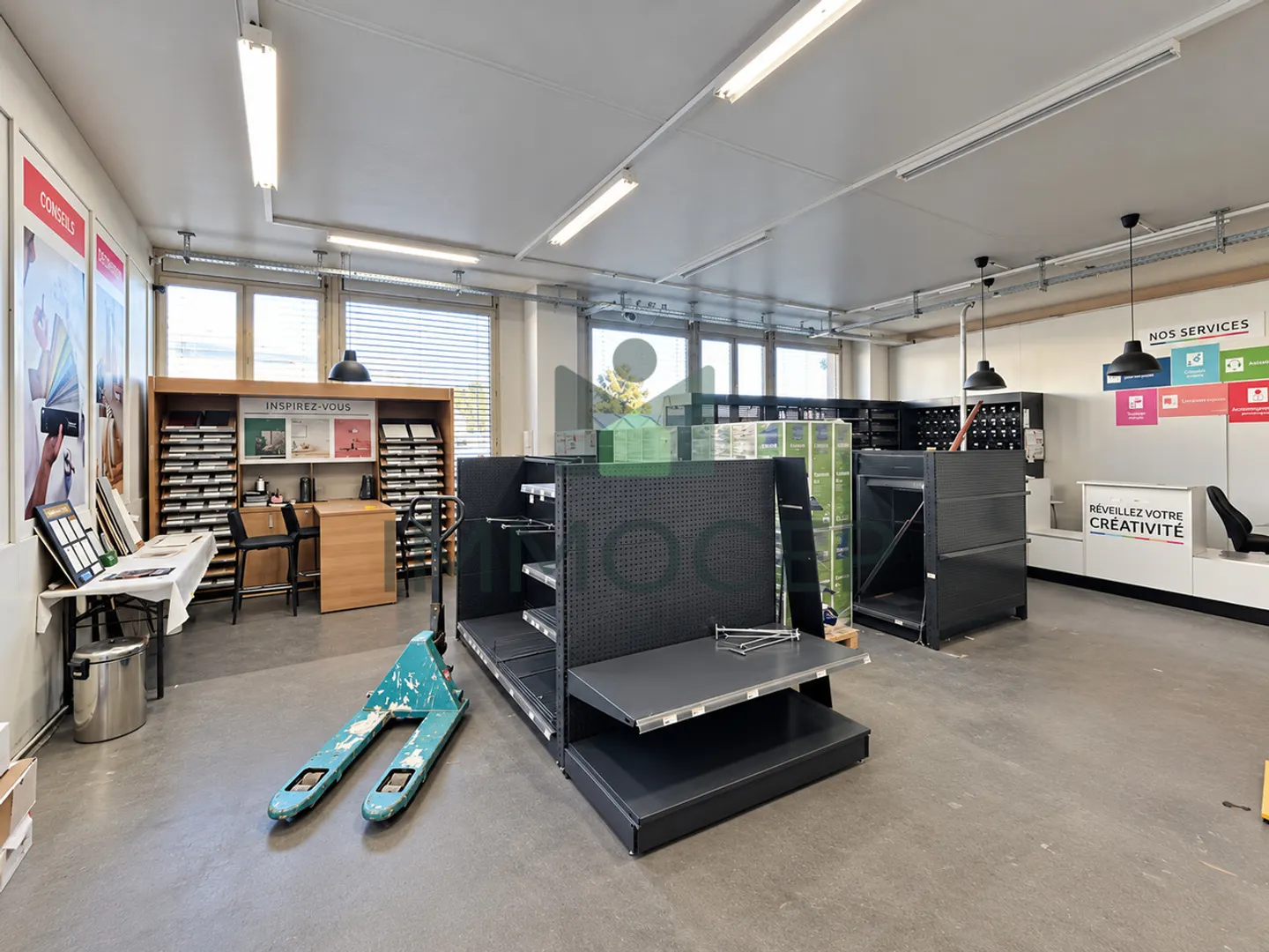 Esclusiva PAV - Arcade di 430 m2 con deposito e area di carico - Foto 2 di 8
