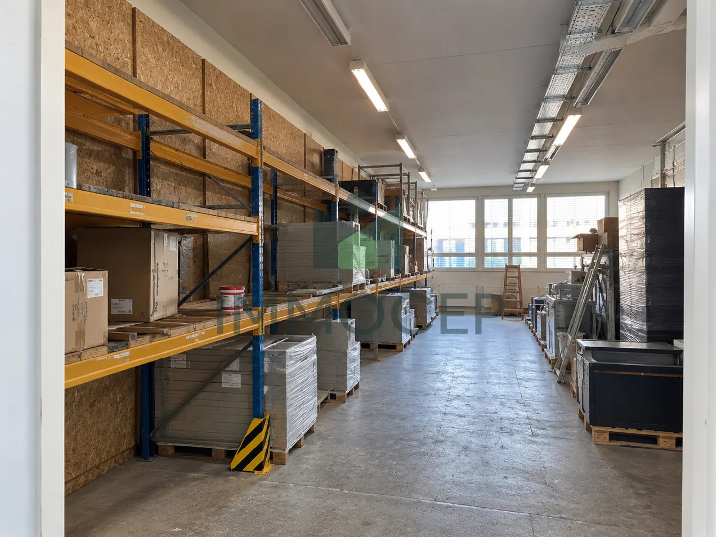 Esclusiva PAV - Arcade di 430 m2 con deposito e area di carico - Foto 6 di 8