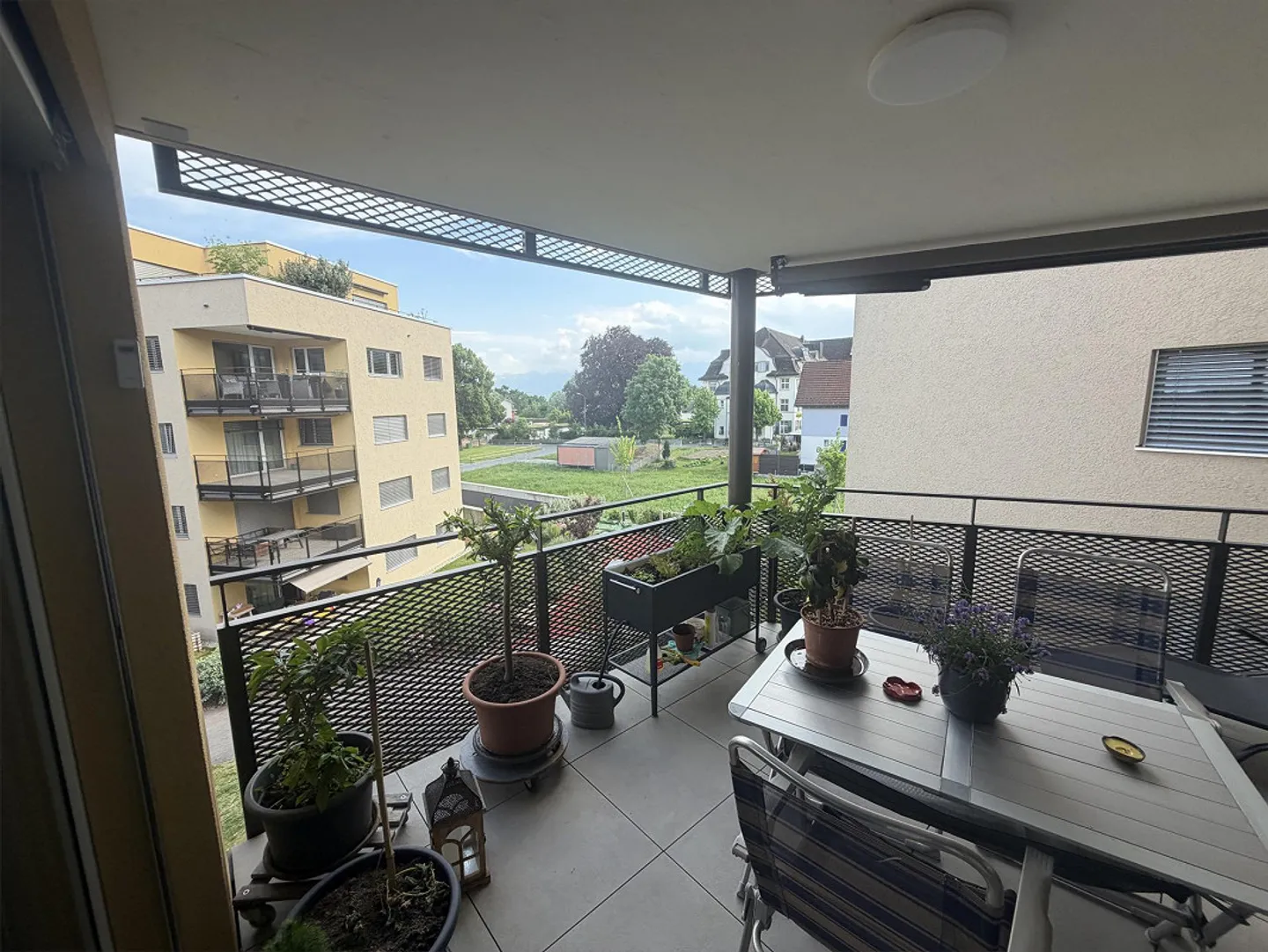 Bellissimo appartamento nuovo ad Altstätten - Foto 2 di 9